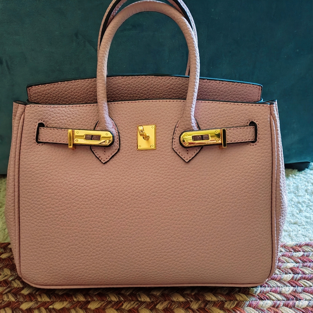 **SOLD**Elegant Pink Handbag
